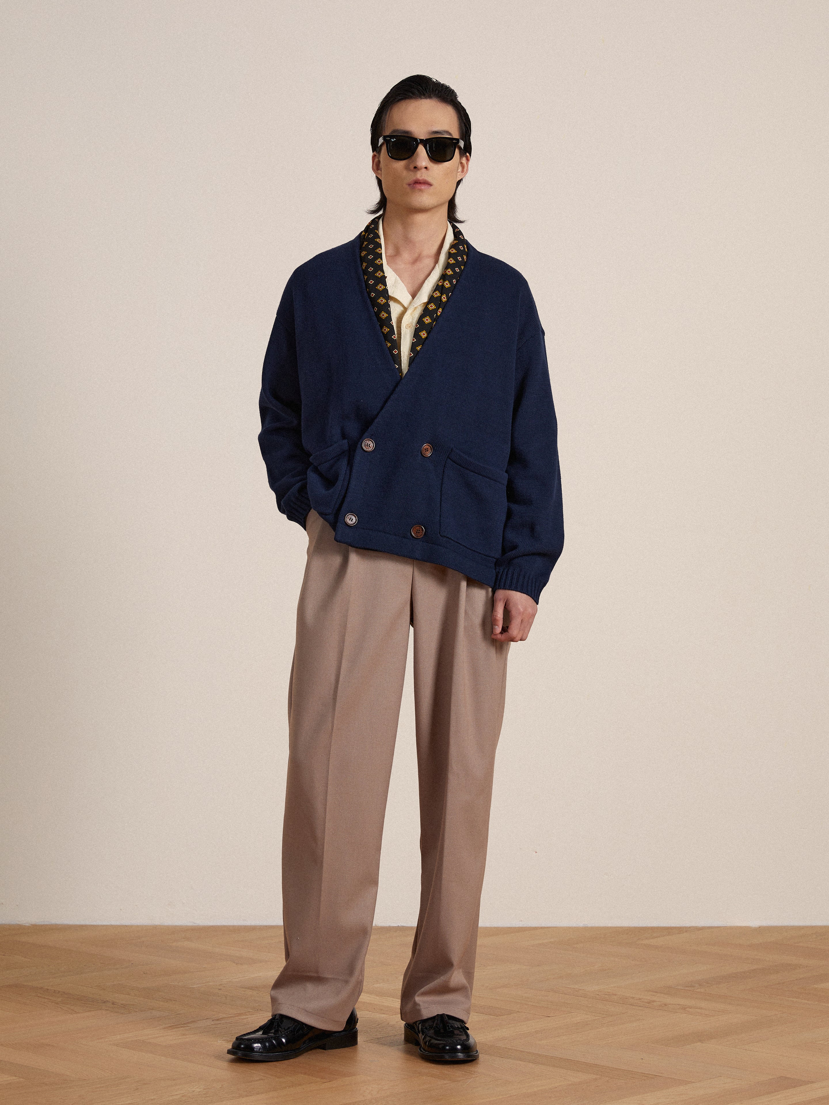 Double-breasted Knit cardigan ネイビー Larsi Double Breasted Knit Cardigan